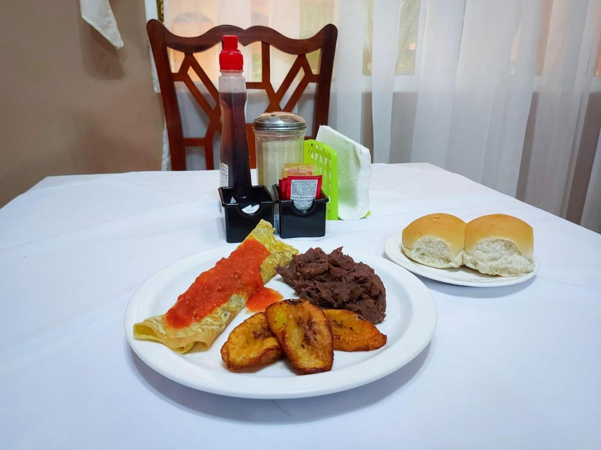 Hotel Continental Plaza San Miguel Kültér fotó