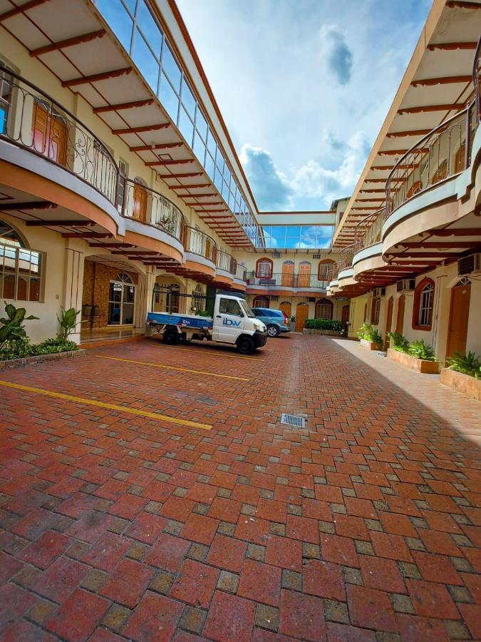 Hotel Continental Plaza San Miguel Kültér fotó