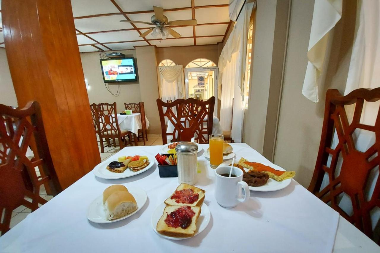 Hotel Continental Plaza San Miguel Kültér fotó