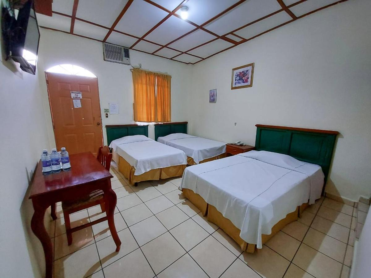 Hotel Continental Plaza San Miguel Kültér fotó