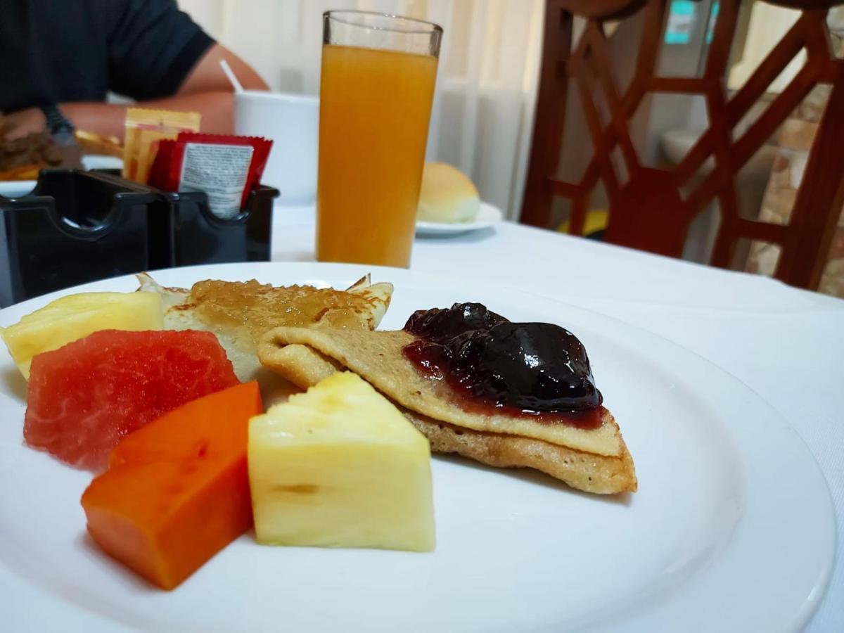 Hotel Continental Plaza San Miguel Kültér fotó