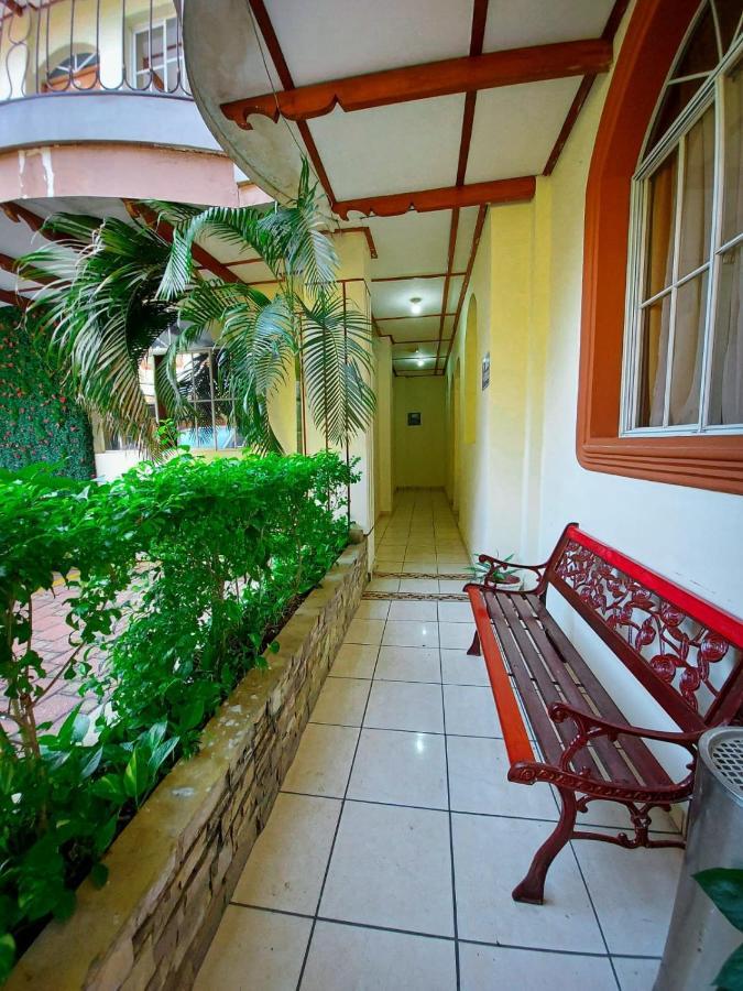 Hotel Continental Plaza San Miguel Kültér fotó