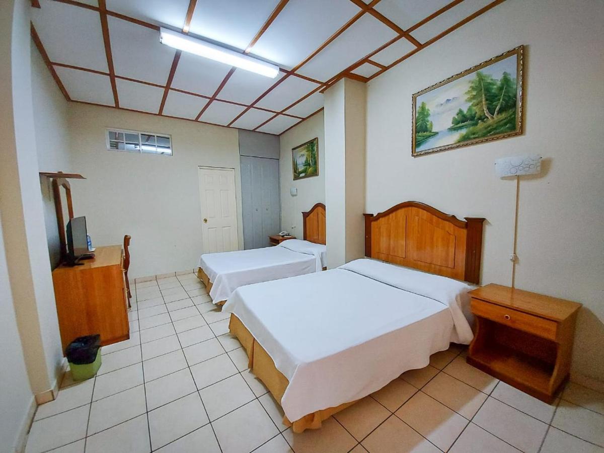 Hotel Continental Plaza San Miguel Kültér fotó