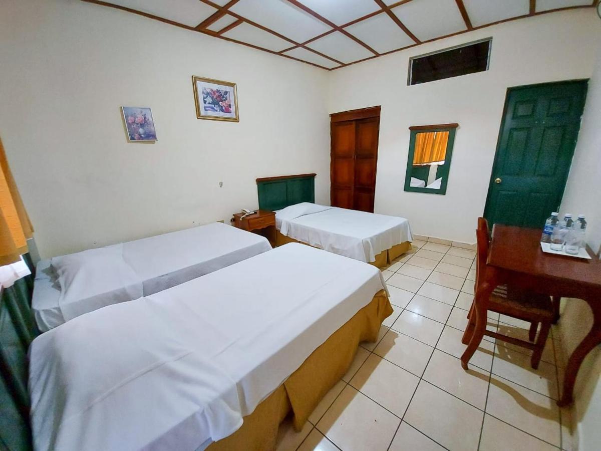 Hotel Continental Plaza San Miguel Kültér fotó
