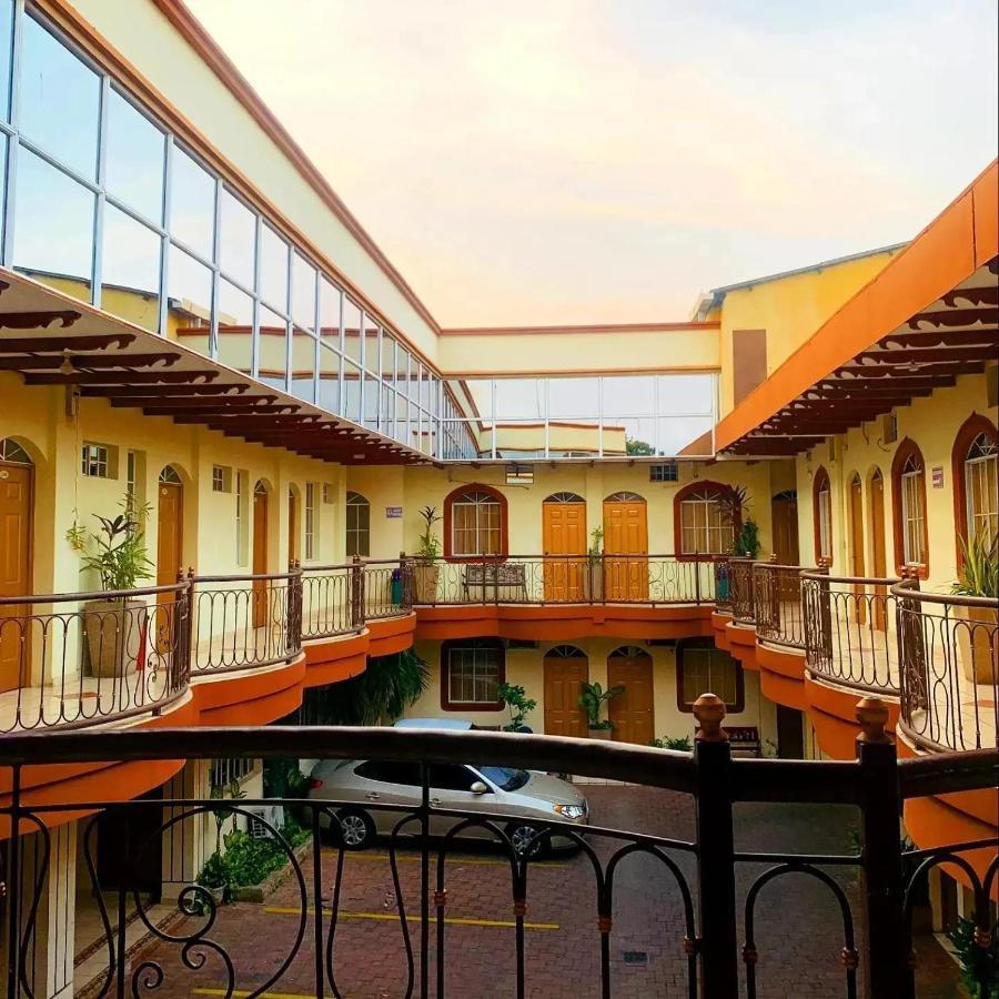 Hotel Continental Plaza San Miguel Kültér fotó